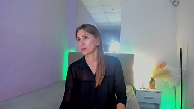 ChristyBrook online show from 11, 9, 2025