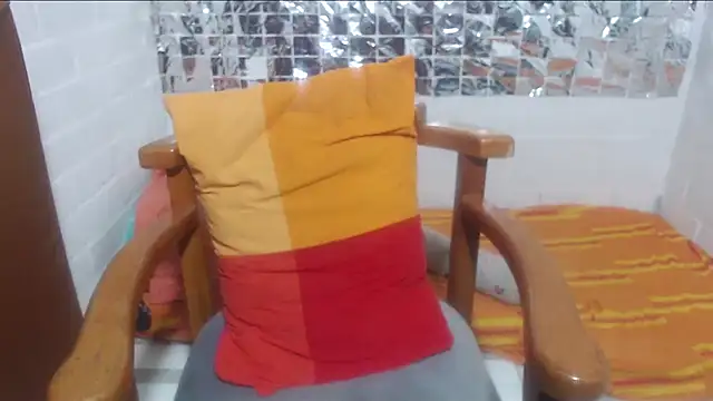 Snapshot of rose-crystal chatting on 9, 2, 2026 rose-crystal online show from 9, 2, 2026