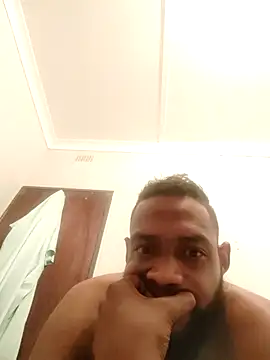 Snapshot of kulliguy chatting on 28, 10, 2025 kulliguy online show from 28, 10, 2025