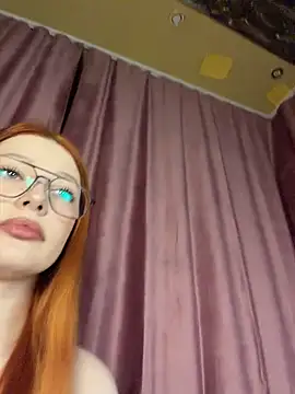 Snapshot of Dari_Toy_ chatting on 22, 7, 2026 Dari Toy online show from 22, 7, 2026