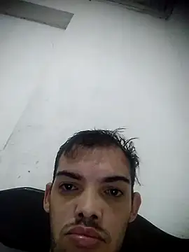 Snapshot of GuilhermeYuree chatting on 19, 10, 2025 GuilhermeYuree online show from 19, 10, 2025