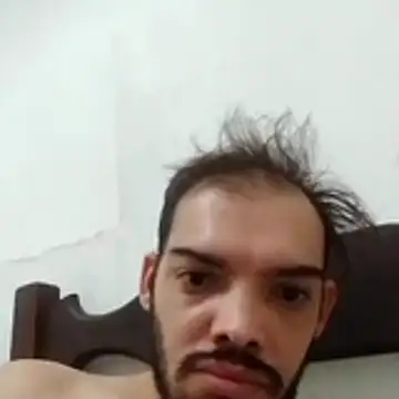 GuilhermeYuree online show from 11, 5, 2026