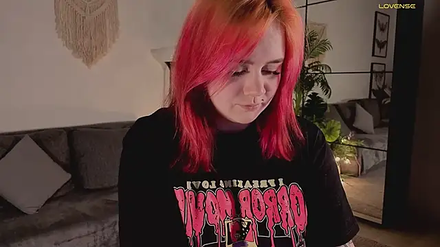 lunaalli online show from 5, 4, 2026