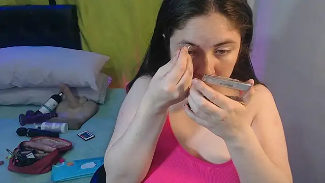 KrystalAdams online show from 25, 5, 2026