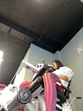 Ninazhang online show from 9, 11, 2025