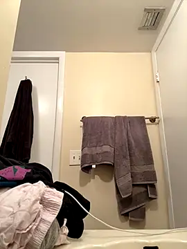 sweetsirenn online show from 19, 10, 2025