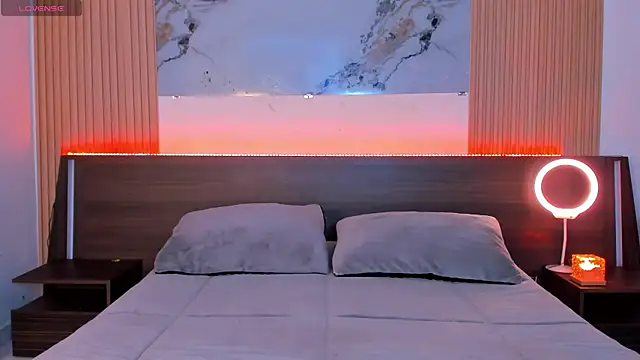 samanthaa moon online show from 16, 4, 2026