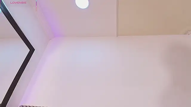 ZOETTAYLOR online show from 22, 5, 2026