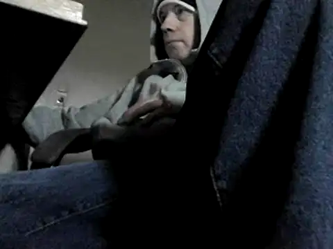 Snapshot of skateboy78 chatting on 14, 12, 2024 skateboy78 online show from 14, 12, 2024