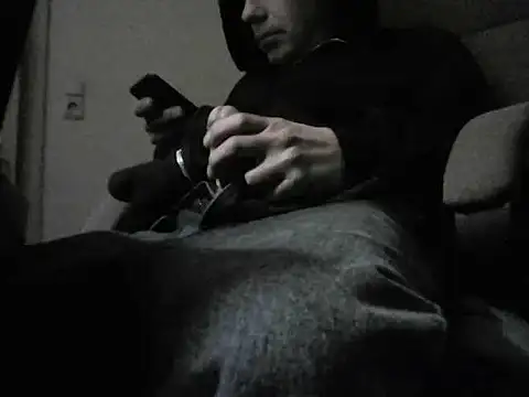 Snapshot of skateboy78 chatting on 31, 1, 2025 skateboy78 online show from 31, 1, 2025