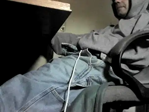 Snapshot of skateboy78 chatting on 13, 3, 2025 skateboy78 online show from 13, 3, 2025