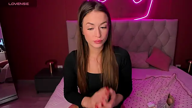 StacyWells online show from 7, 10, 2025