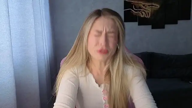 Snapshot of StacyWells chatting on 23, 5, 2026 StacyWells online show from 23, 5, 2026