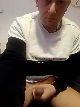 Snapshot of Alessio1987 chatting on 15, 2, 2026 Alessio1987 online show from 15, 2, 2026