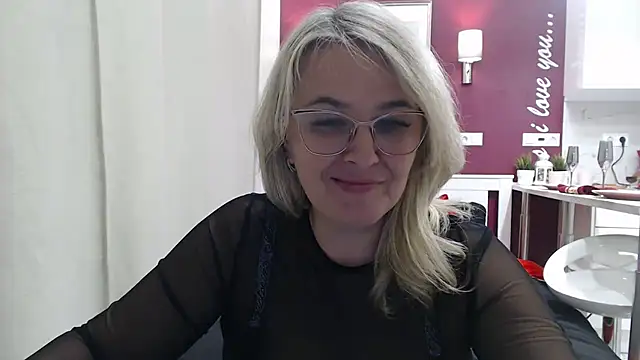 EleanoraDream online show from 8, 3, 2026