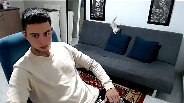 Snapshot of santii_ss chatting on 22, 11, 2025 santii ss online show from 22, 11, 2025