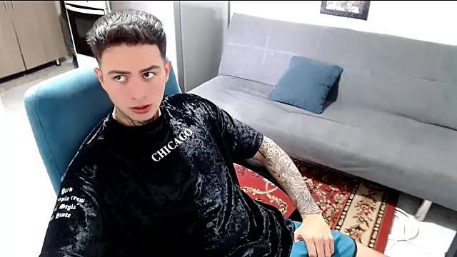 Snapshot of santii_ss chatting on 16, 1, 2026 santii ss online show from 16, 1, 2026