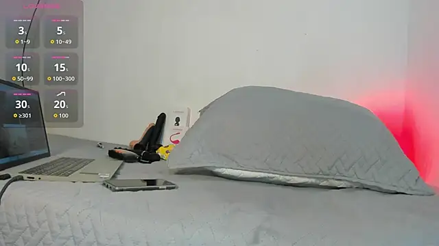 hot boy 04 online show from 2, 12, 2025