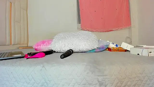 hot boy 04 online show from 12, 2, 2026