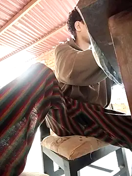 LecheDeSoya666 online show from 25, 9, 2025