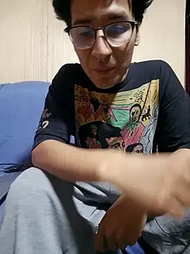 LecheDeSoya666 online show from 27, 9, 2025