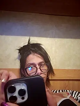 lolateton online show from 18, 6, 2026
