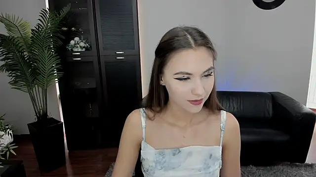 Snapshot of EllaCurtis chatting on 7, 10, 2025 EllaCurtis online show from 7, 10, 2025