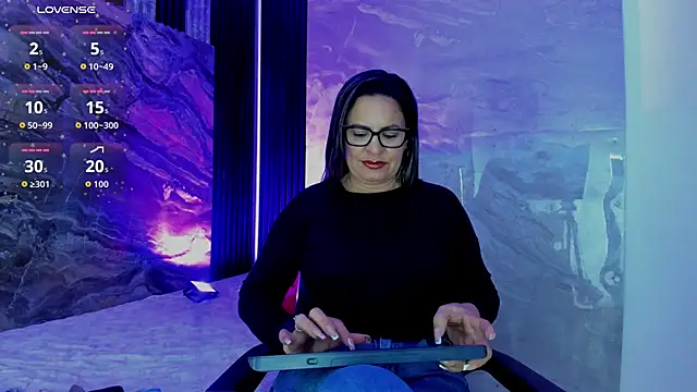 Snapshot of Agatha_Pleasure chatting on 8, 1, 2026 Agatha Pleasure online show from 8, 1, 2026