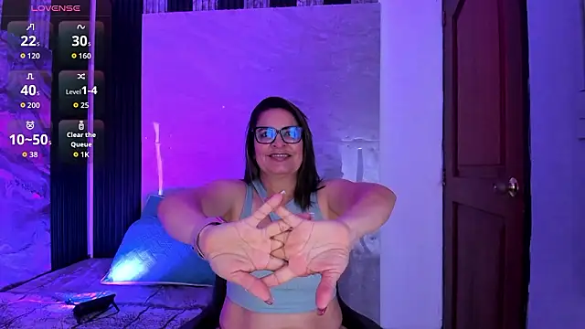 Snapshot of Agatha_Pleasure chatting on 6, 3, 2026 Agatha Pleasure online show from 6, 3, 2026