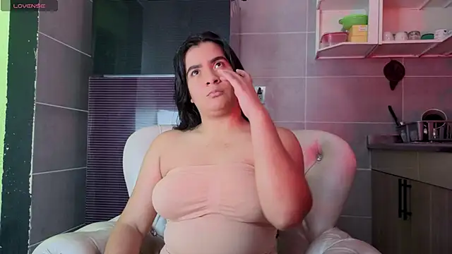 KARINAJTORRES online show from 29, 11, 2025