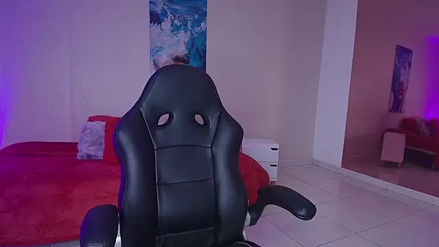 Snapshot of Celestee69 chatting on 24, 10, 2025 Celestee69 online show from 24, 10, 2025