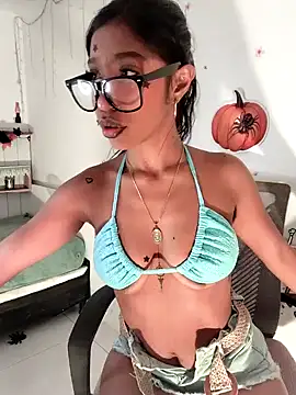 LeilaEbony online show from 13, 10, 2025