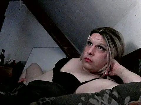 VanessaSissyGay online show from 6, 4, 2026