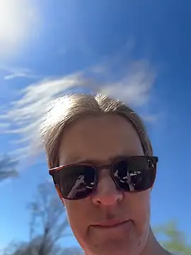 Bikergirl 97 online show from 23, 4, 2026