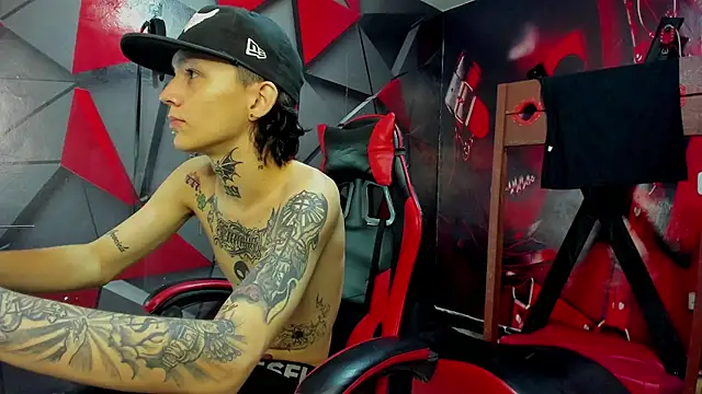 StraightBoy Nick online show from 15, 10, 2025