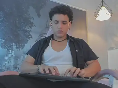 Xfire boy69 online show from 24, 11, 2025