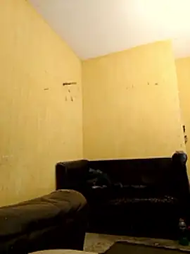 Snapshot of LuxuriousCure4 chatting on 4, 12, 2025 LuxuriousCure4 online show from 4, 12, 2025