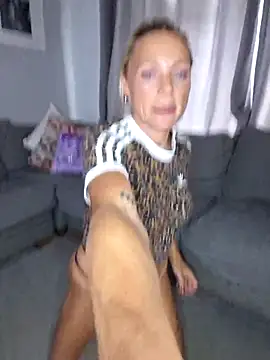 Bellarose xx online show from 17, 9, 2025