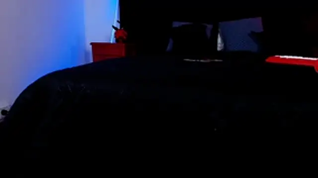 Alisse Moore online show from 11, 4, 2026