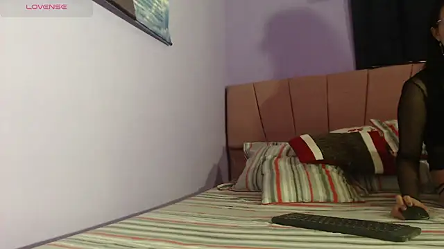  Bombom   online show from 16, 2, 2026