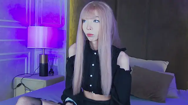 Evelyn Neal online show from 14, 10, 2025