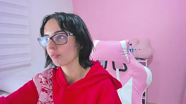 Snapshot of alexaa_fox chatting on 9, 9, 2025 alexaa fox online show from 9, 9, 2025