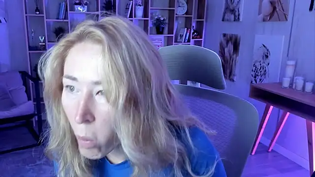 AstraMonroe online show from 23, 9, 2025