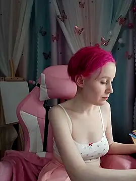 Fuzzy Unicorn online show from 17, 11, 2025