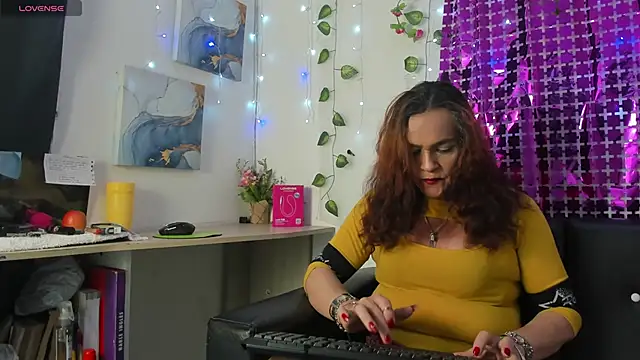 Mishell Bons online show from 11, 2, 2026