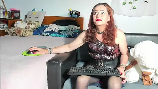 Mishell Bons online show from 6, 3, 2026