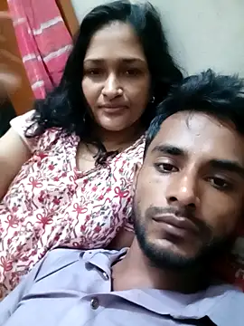 Hotty-couple063 online show from 10, 9, 2025