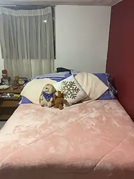 Snapshot of Bamby_milflatina chatting on 8, 10, 2025 Bamby milflatina online show from 8, 10, 2025