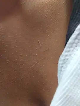 Snapshot of Lorena_Mcfly chatting on 24, 10, 2025 Lorena Mcfly online show from 24, 10, 2025