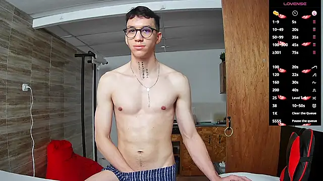 Snapshot of angelicious_ chatting on 29, 9, 2025 angelicious online show from 29, 9, 2025